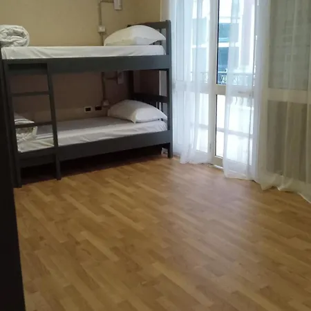 Mandarine Hostel Tirana