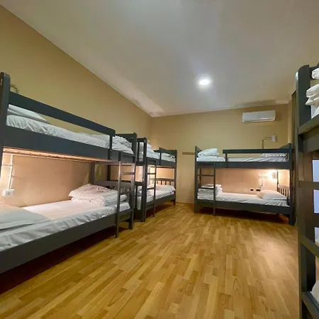 Mandarine Hostel