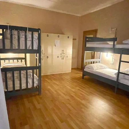 Hostel Mandarine Tirana